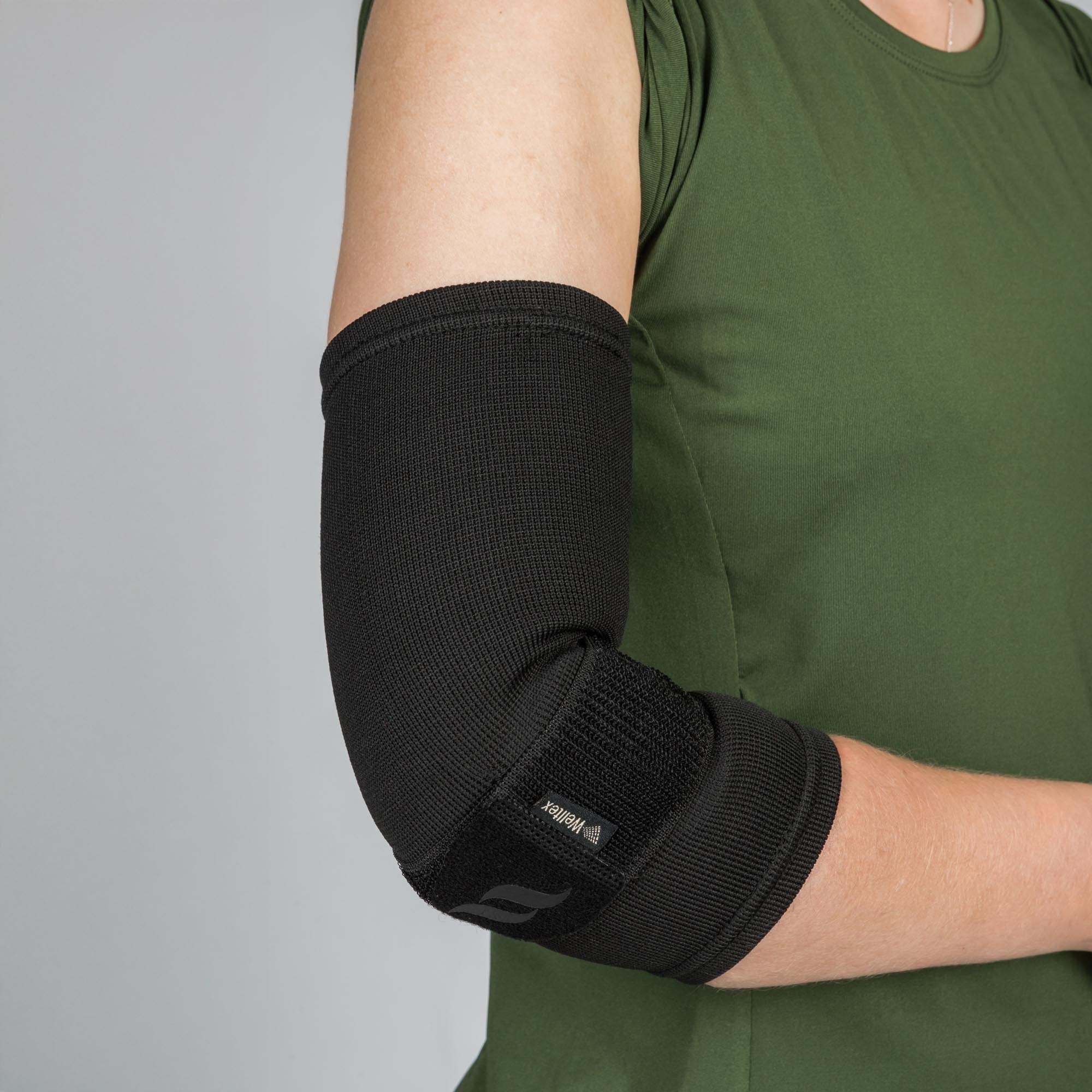 Back on Track STRAPZ Anpassbare Ellenbogen-Bandage mit Klettriemen in der Anwendung