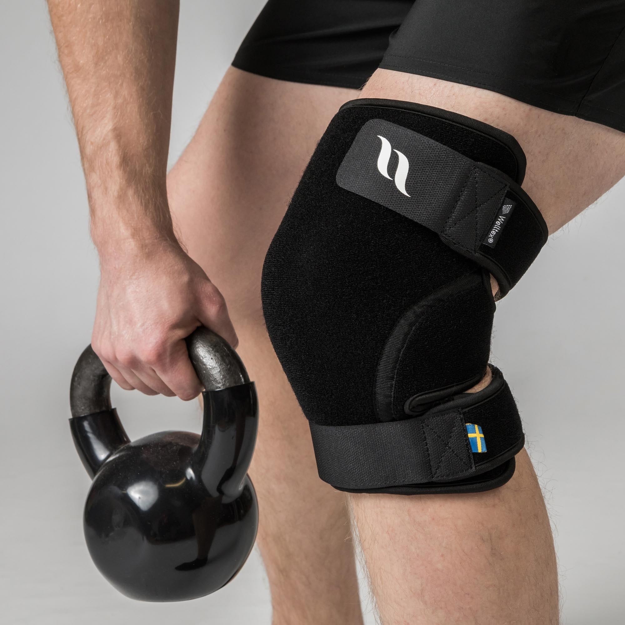 STRAPZ Knieschoner beim Training mit einer Kettlebell