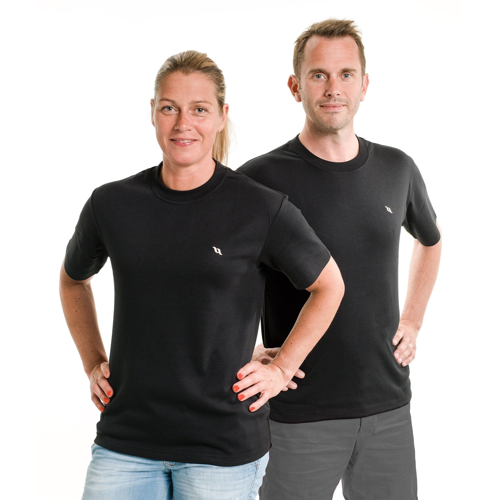 T-Shirt 1610: gemeinsames Studio-Tragebild